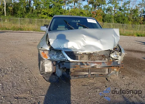 2003 Toyota Avalon Xl/Xls z USA, uszkodzony, nr VIN 4T1BF28B03U326821